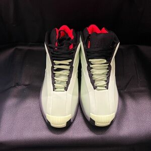 Adidas Men's Black and Light Green Sneakers